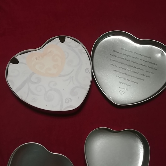 Set of 3 Brighton Metal Tin Collector Heart Tins - Picture 4 of 8